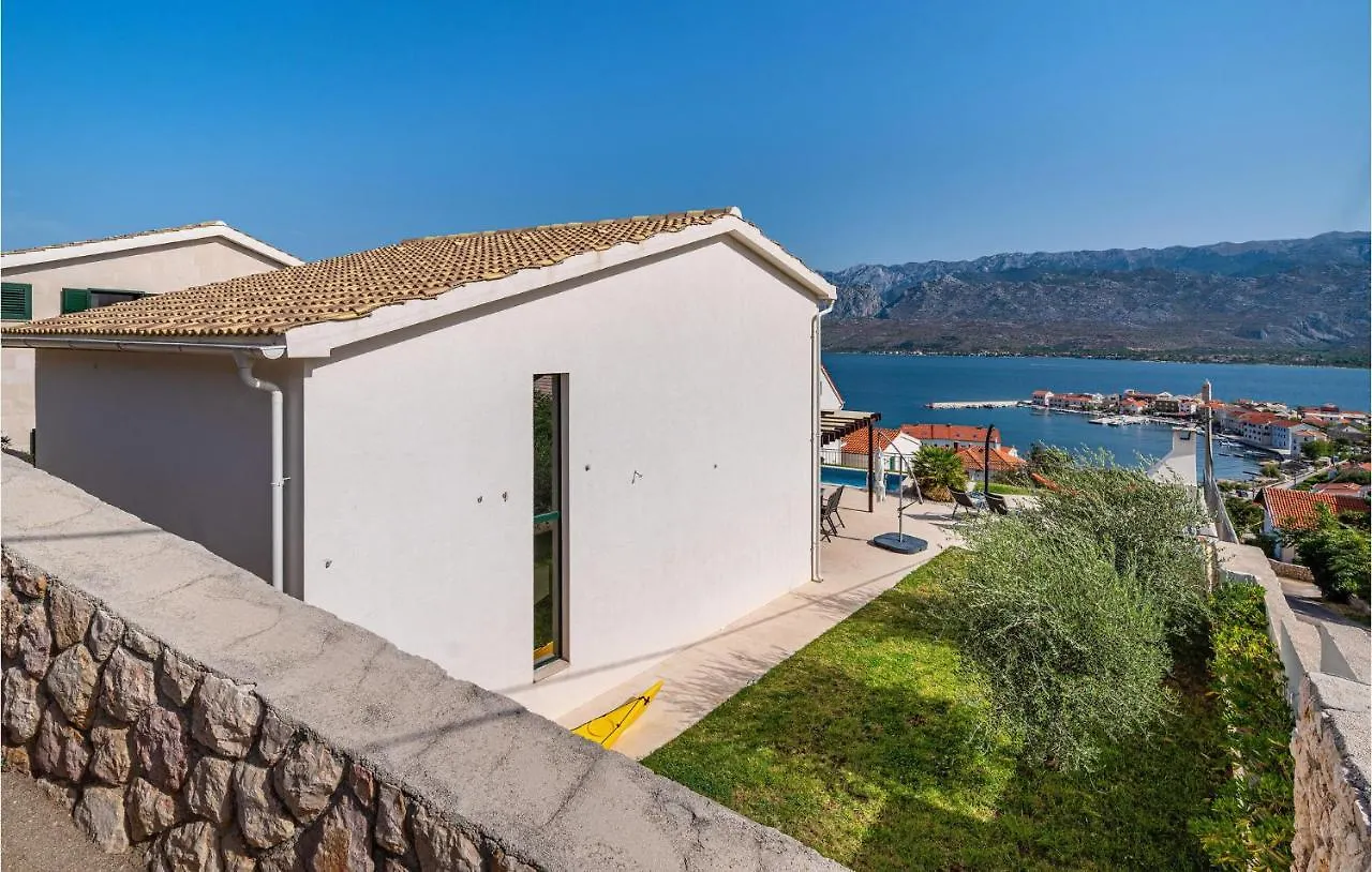 Stunning Home In Vinjerac With Kitchen Holiday home