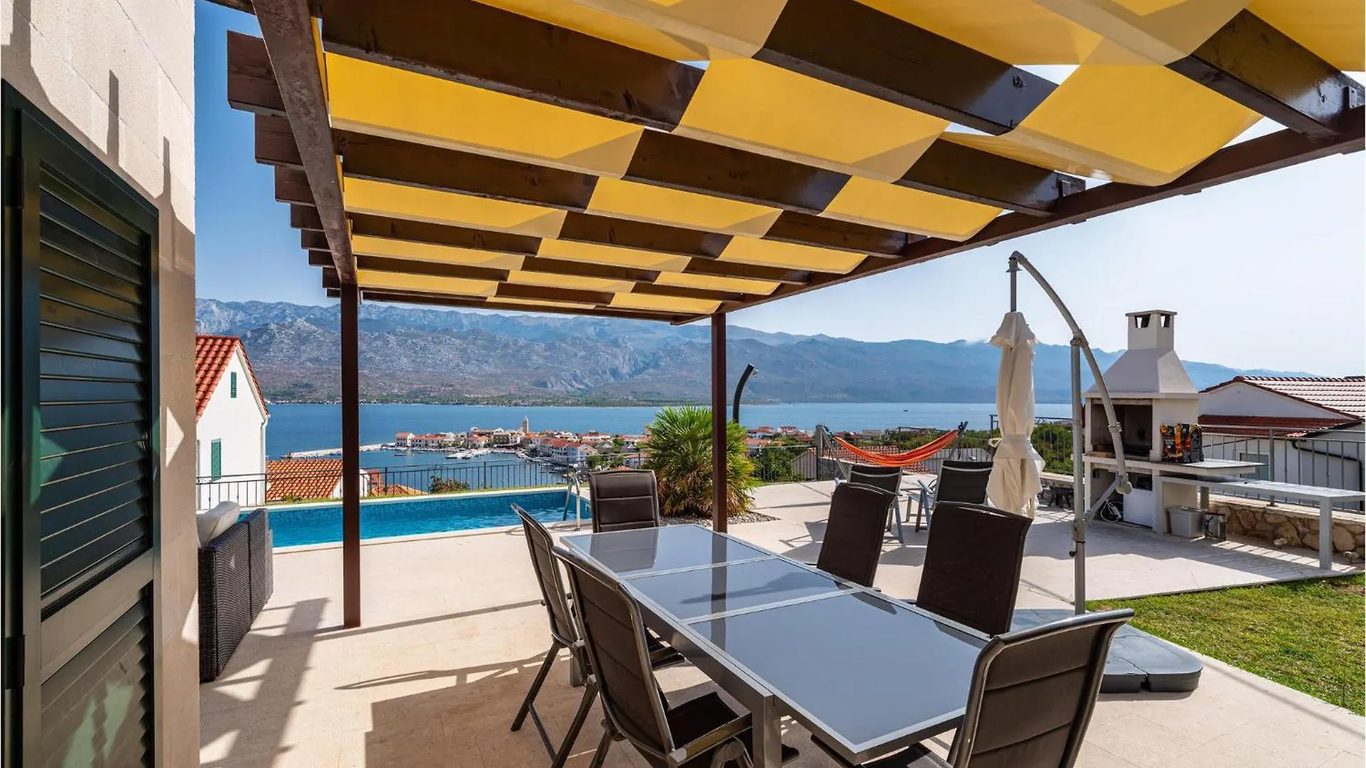 Stunning Home In Vinjerac With Kitchen