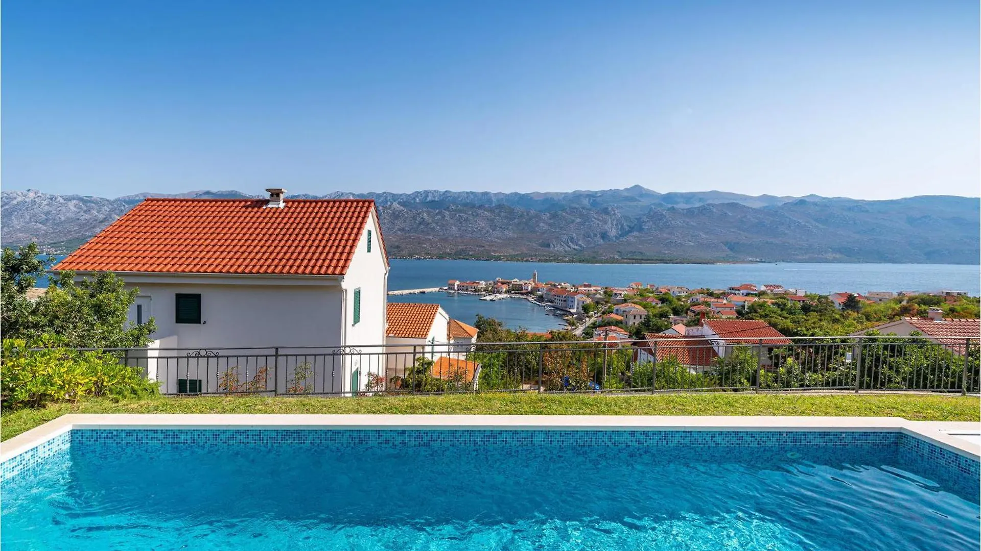 Stunning Home In Vinjerac With Kitchen Holiday home